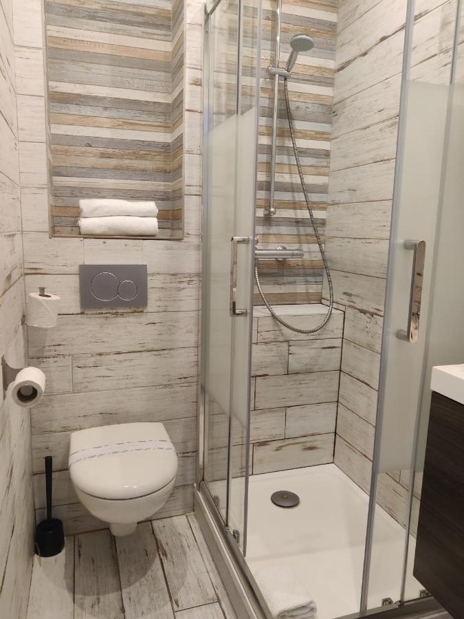 Atipik Hotel Annecy Bagian luar foto