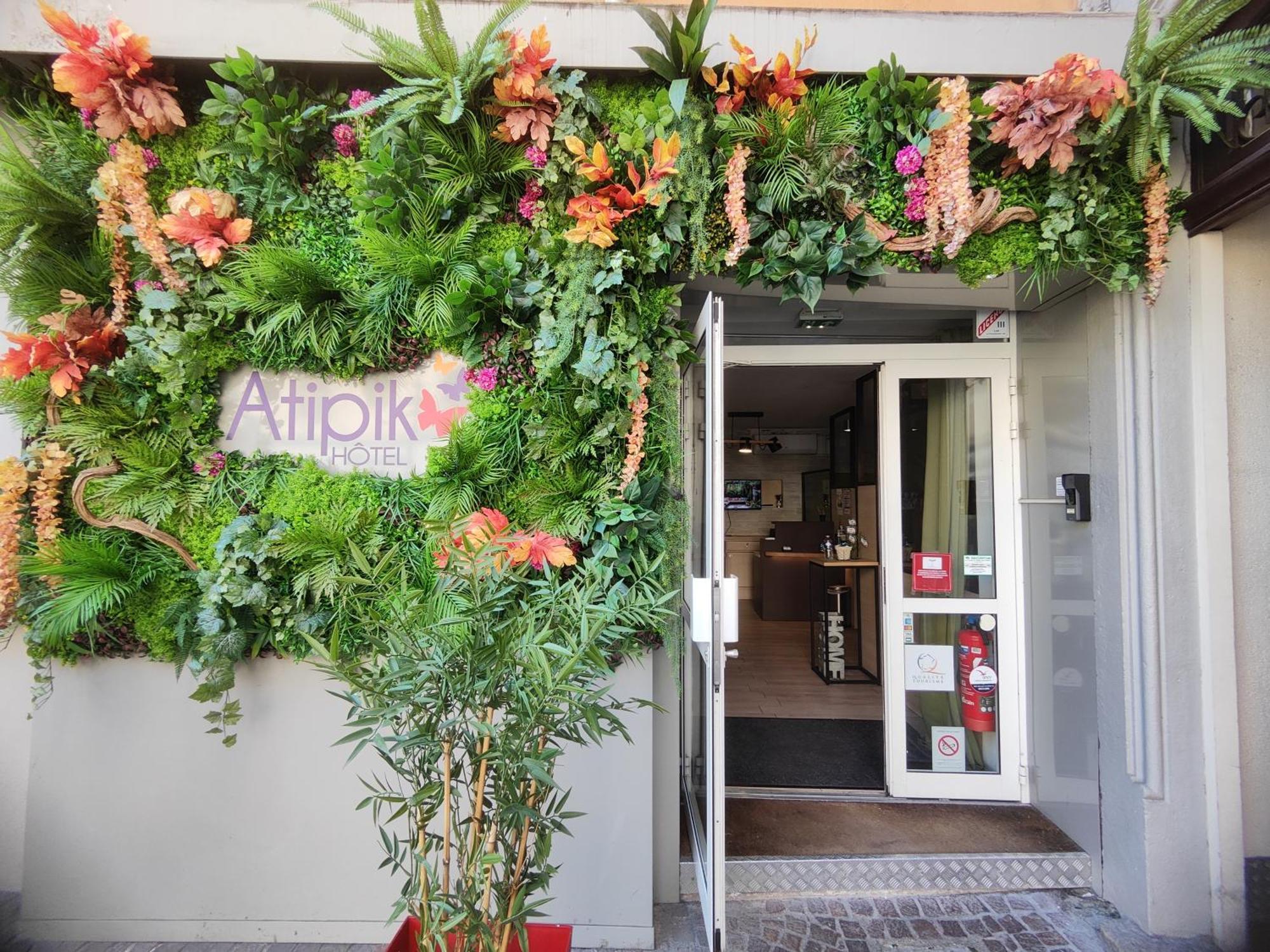Atipik Hotel Annecy Bagian luar foto