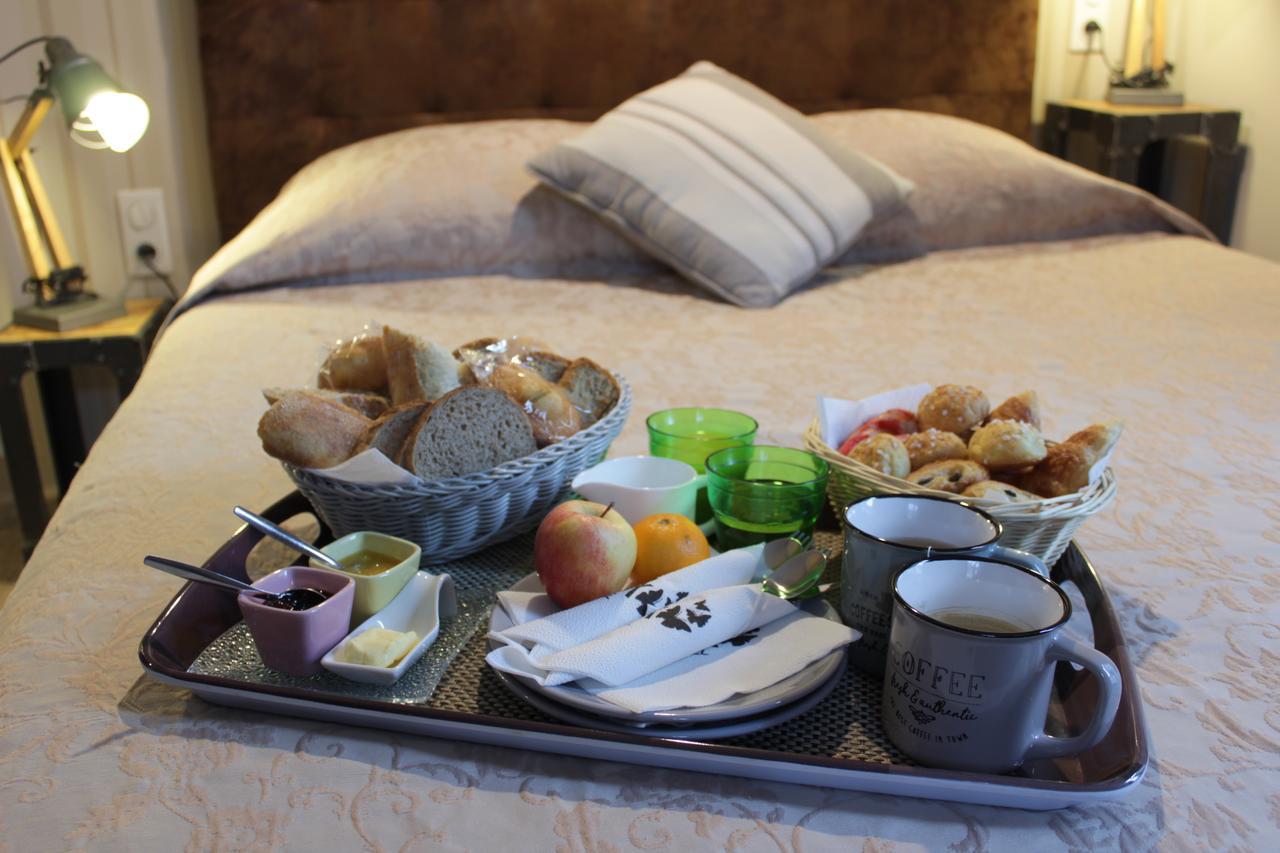 Atipik Hotel Annecy Bagian luar foto
